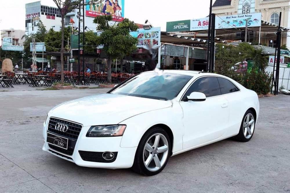Audi A5 2009 - Bán Audi A5 đời 2009, màu trắng, nhập khẩu