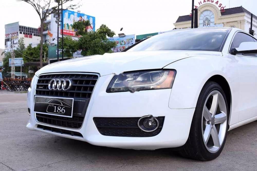 Audi A5 2009 - Bán Audi A5 đời 2009, màu trắng, nhập khẩu