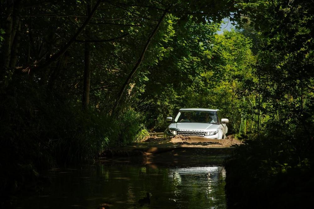 Giá xe Range Rover Evoque giảm đến 200 triệu đồng trong tháng 1/20194dđ