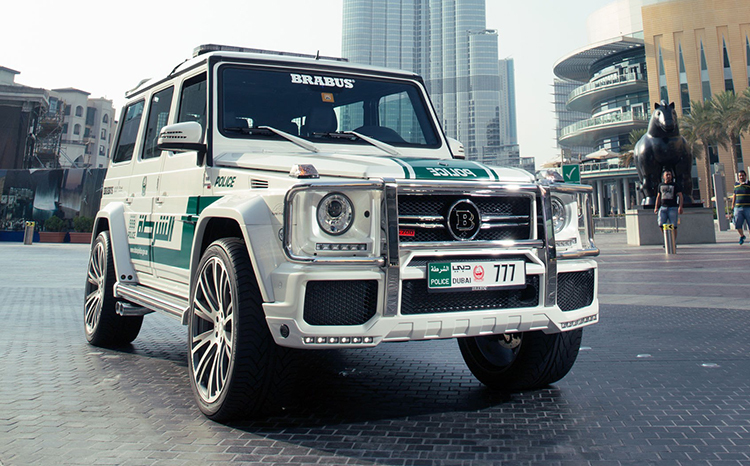 Top 5 xe cảnh sát UAE khiến giới mê ô tô bị "hút hồn" 1a