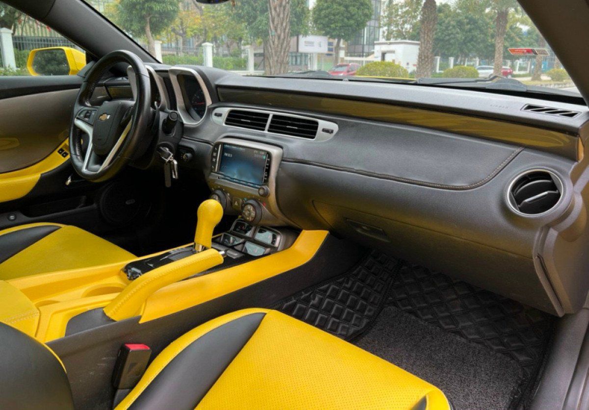 Bán Chevrolet Camaro RS 3.6 V6 năm sản xuất 2014, màu vàng, xe nhập
