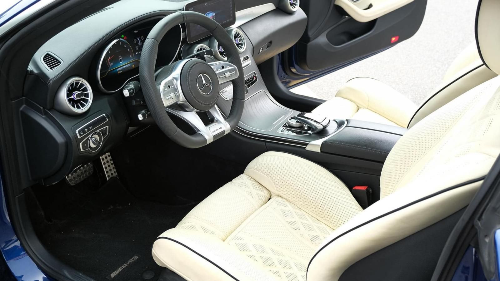 Mercedes-Benz C300 2021 - Màu xanh lam, nhập khẩu
