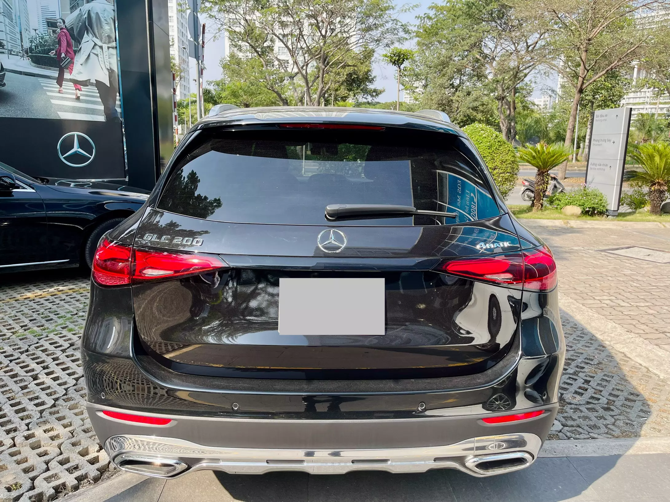 Mercedes-Benz GLC GLC200 4matic 2023 - Cần Bán Mercedes-Benz GLC200 4matic Đăng Ký 2024, Đi 5.000 Km