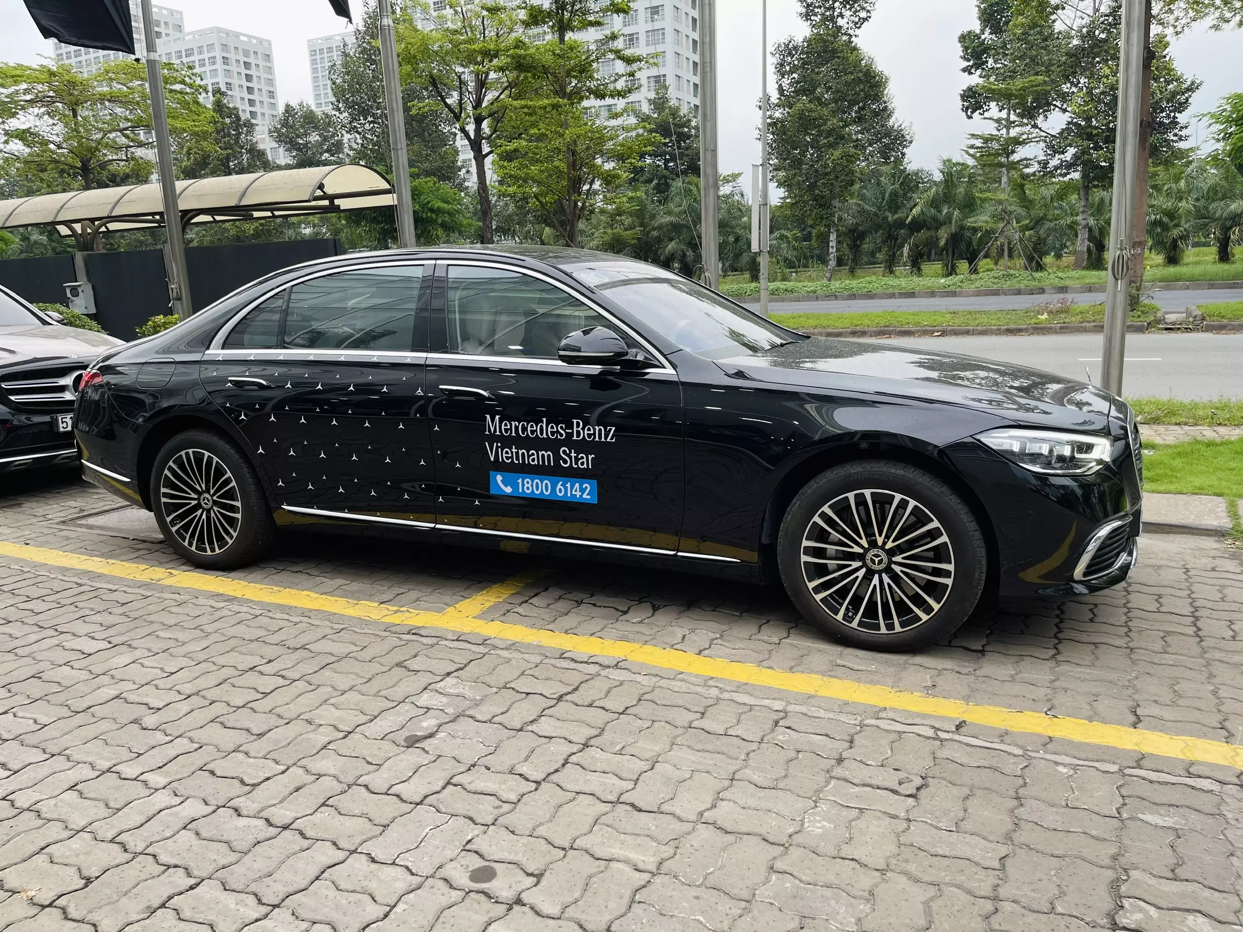 Mercedes-Benz E class S450 2022 - Cần Bán Xe S450 Nhập Của Hãng Dùng Đưa Đón Giám Đốc, Giá 5Tỷ Thương Lượng