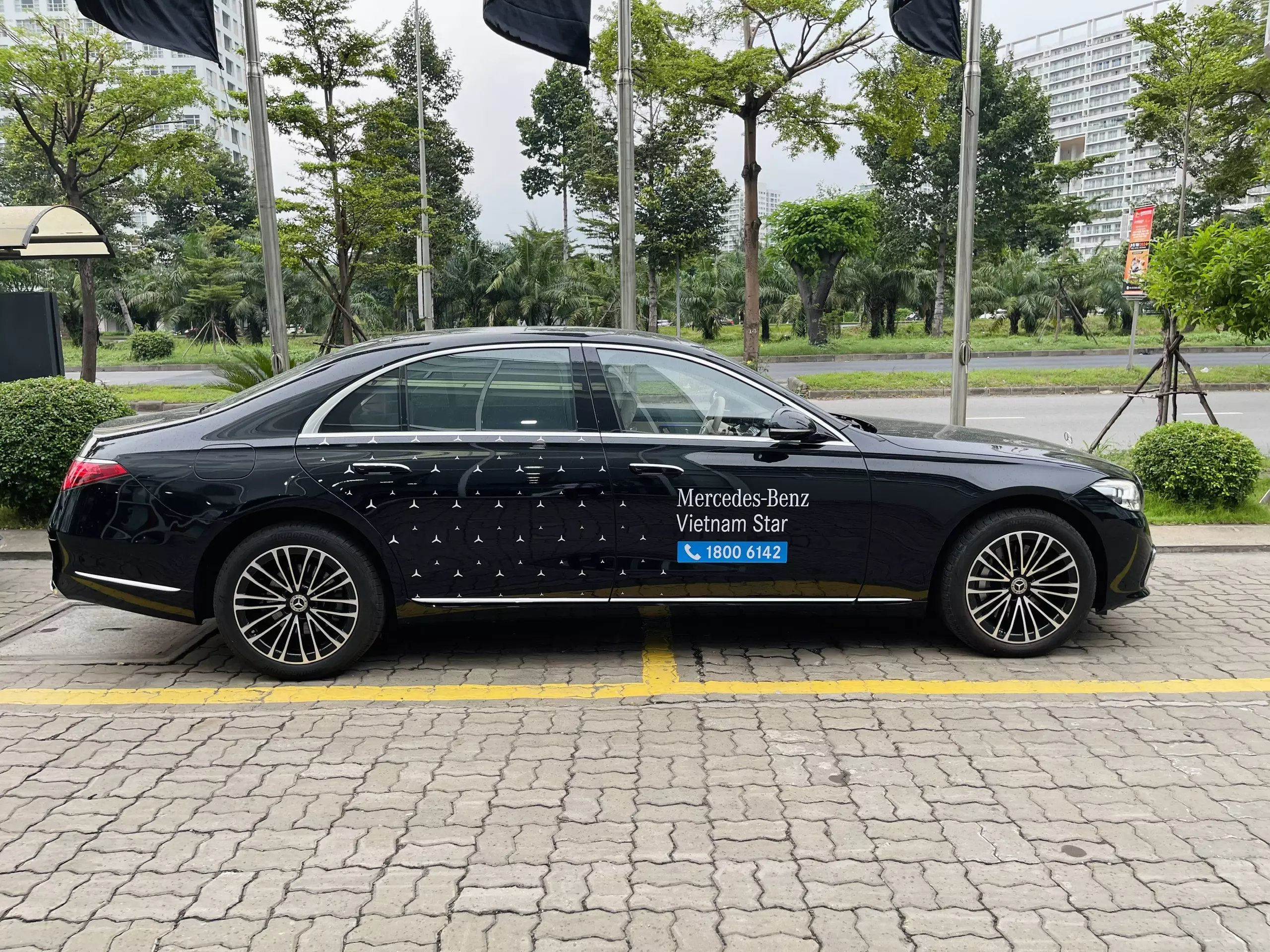 Mercedes-Benz E class S450 2022 - Cần Bán Xe S450 Nhập Của Hãng Dùng Đưa Đón Giám Đốc, Giá 5Tỷ Thương Lượng