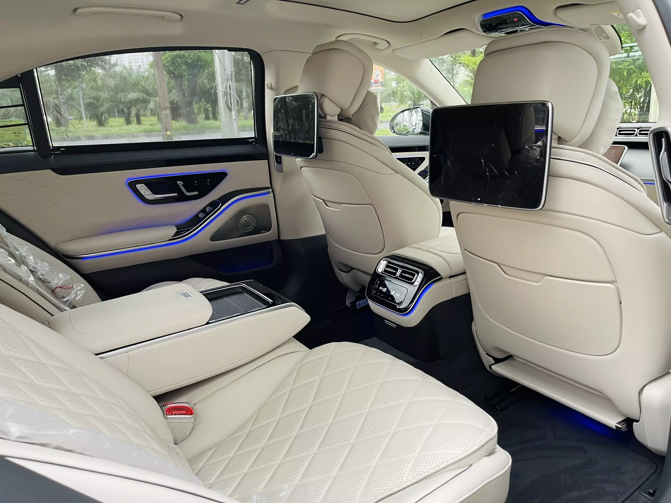 Mercedes-Benz E class S450 2022 - Cần Bán Xe S450 Nhập Của Hãng Dùng Đưa Đón Giám Đốc, Giá 5Tỷ Thương Lượng