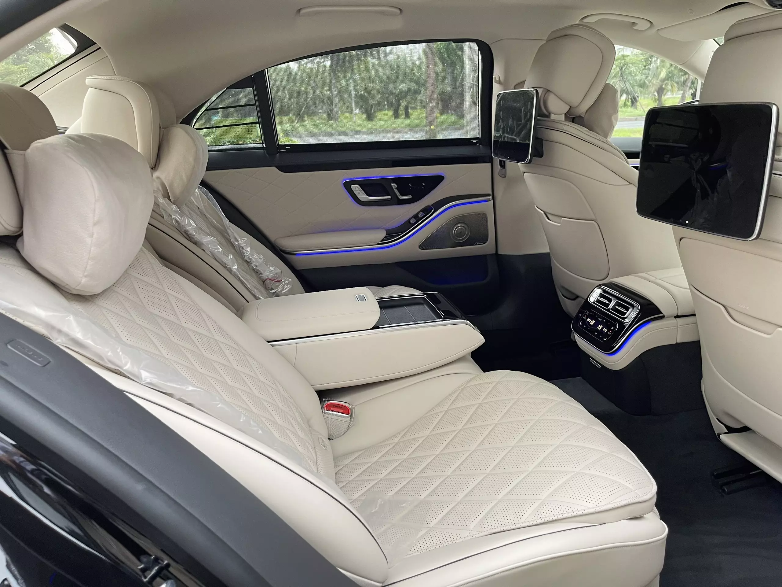 Mercedes-Benz E class S450 2022 - Cần Bán Xe S450 Nhập Của Hãng Dùng Đưa Đón Giám Đốc, Giá 5Tỷ Thương Lượng