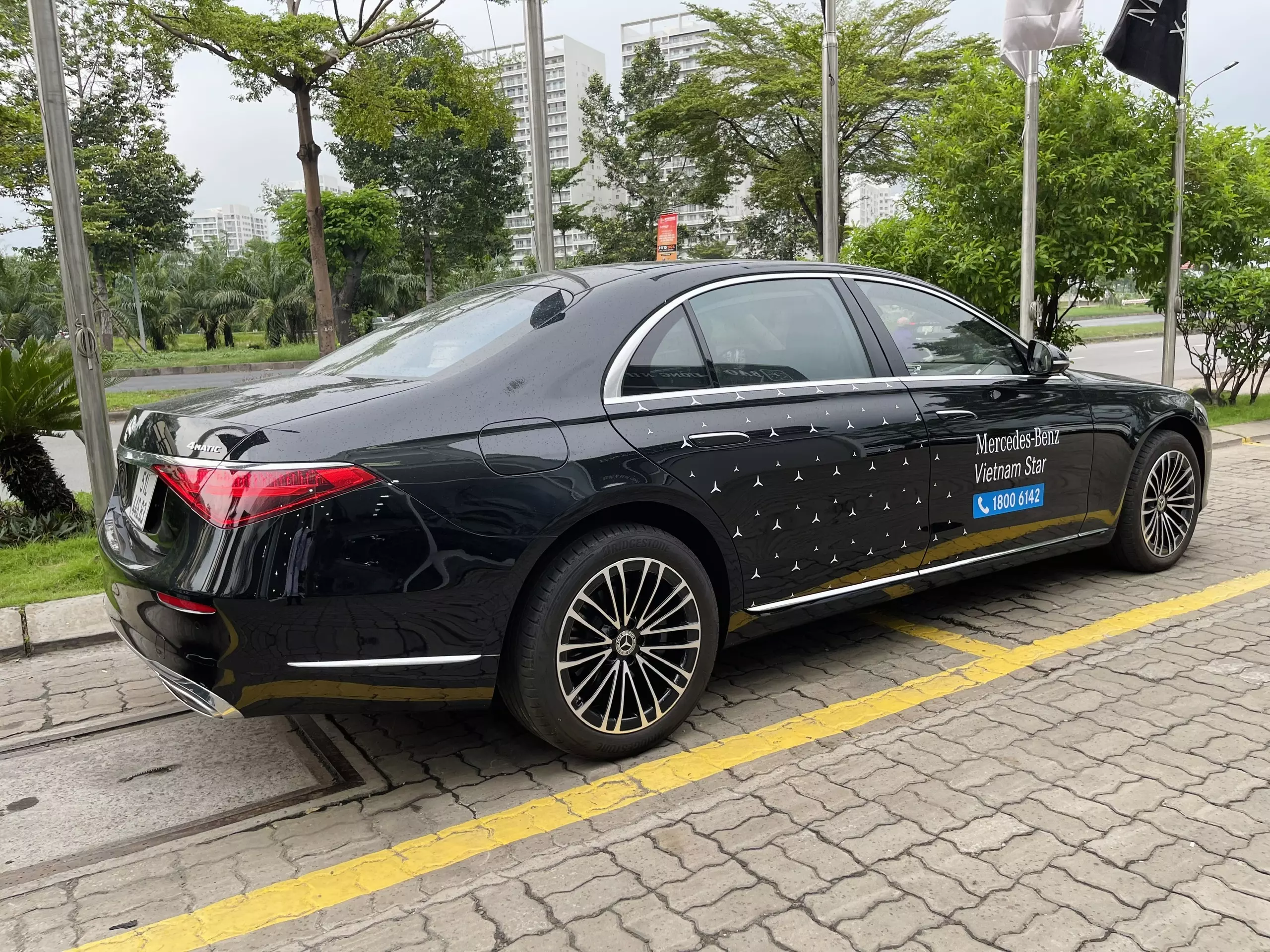 Mercedes-Benz E class S450 2022 - Cần Bán Xe S450 Nhập Của Hãng Dùng Đưa Đón Giám Đốc, Giá 5Tỷ Thương Lượng