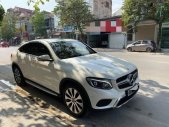 Mercedes-Benz GLC 300 2017 - Cần bán lại xe Mercedes-Benz GLC300 4Matic Coupe sản xuất năm 2017, màu trắng, xe lướt như mới giá 1 tỷ 980 tr tại Hà Nội