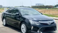 Toyota Camry 2.0E 2017 - Toyota Camry 2.0E 2017 chính chủ xe đẹp đi lướt bảo dưỡng full hãng. giá 635 triệu tại Tp.HCM