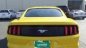 Ford Mustang   2015 - Bán ô tô Ford Mustang đời 2015, màu vàng đã đi 5000 km
